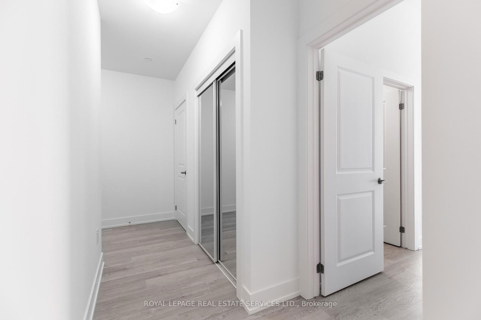 460 Dundas St E, unit 1205 for sale