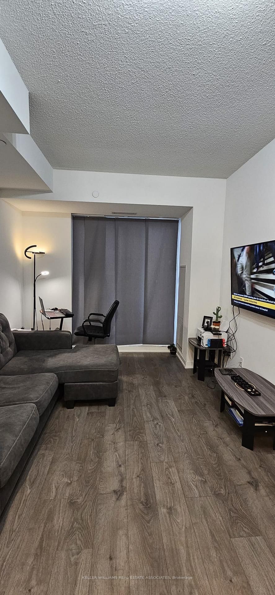 55 Duke St W, unit 409 for sale