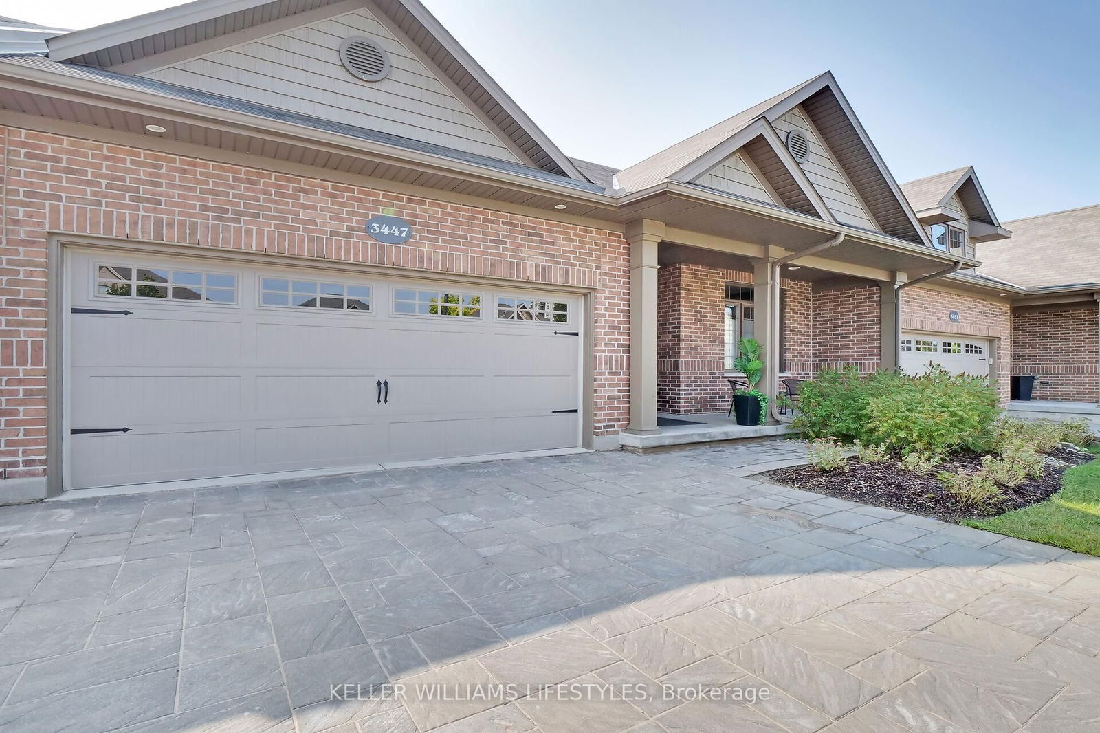 3447 Morgan Cres for sale 