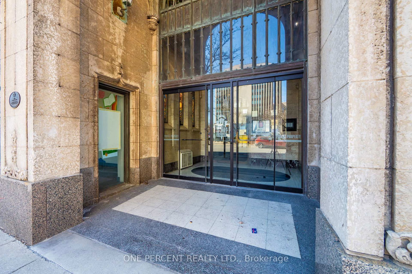 36 James St S, unit 1506 for sale