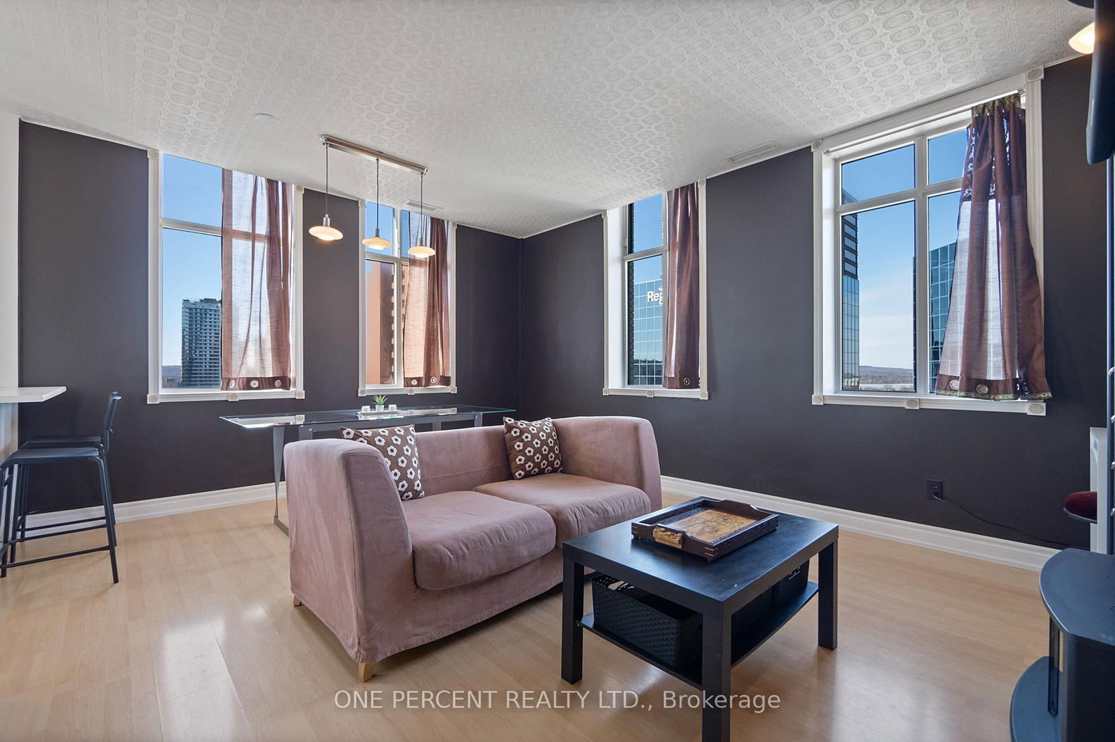 36 James St S, unit 1506 for sale