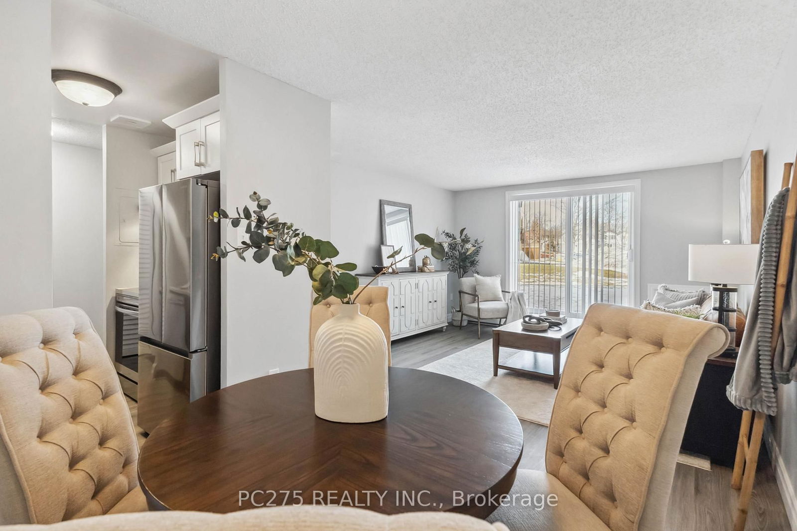 1580 Ernest Ave, unit 105 for sale