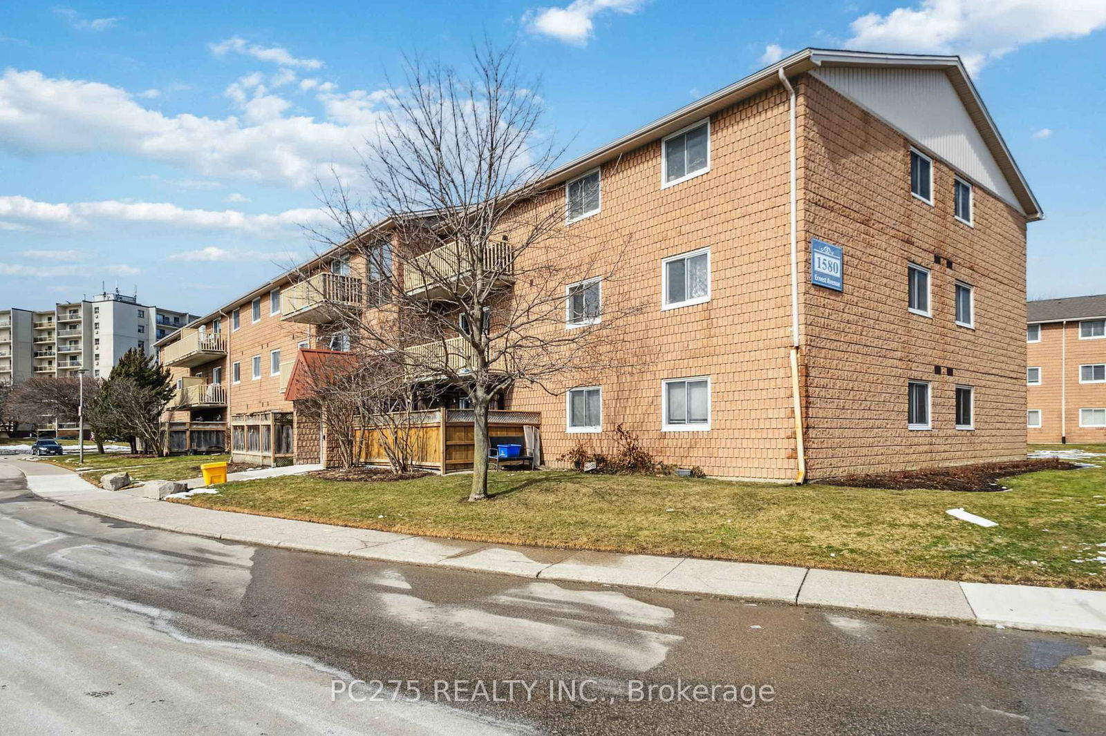 1580 Ernest Ave, unit 105 for sale