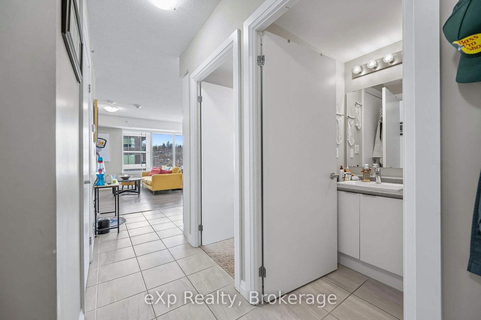 63 Arthur St S, unit 612 for sale