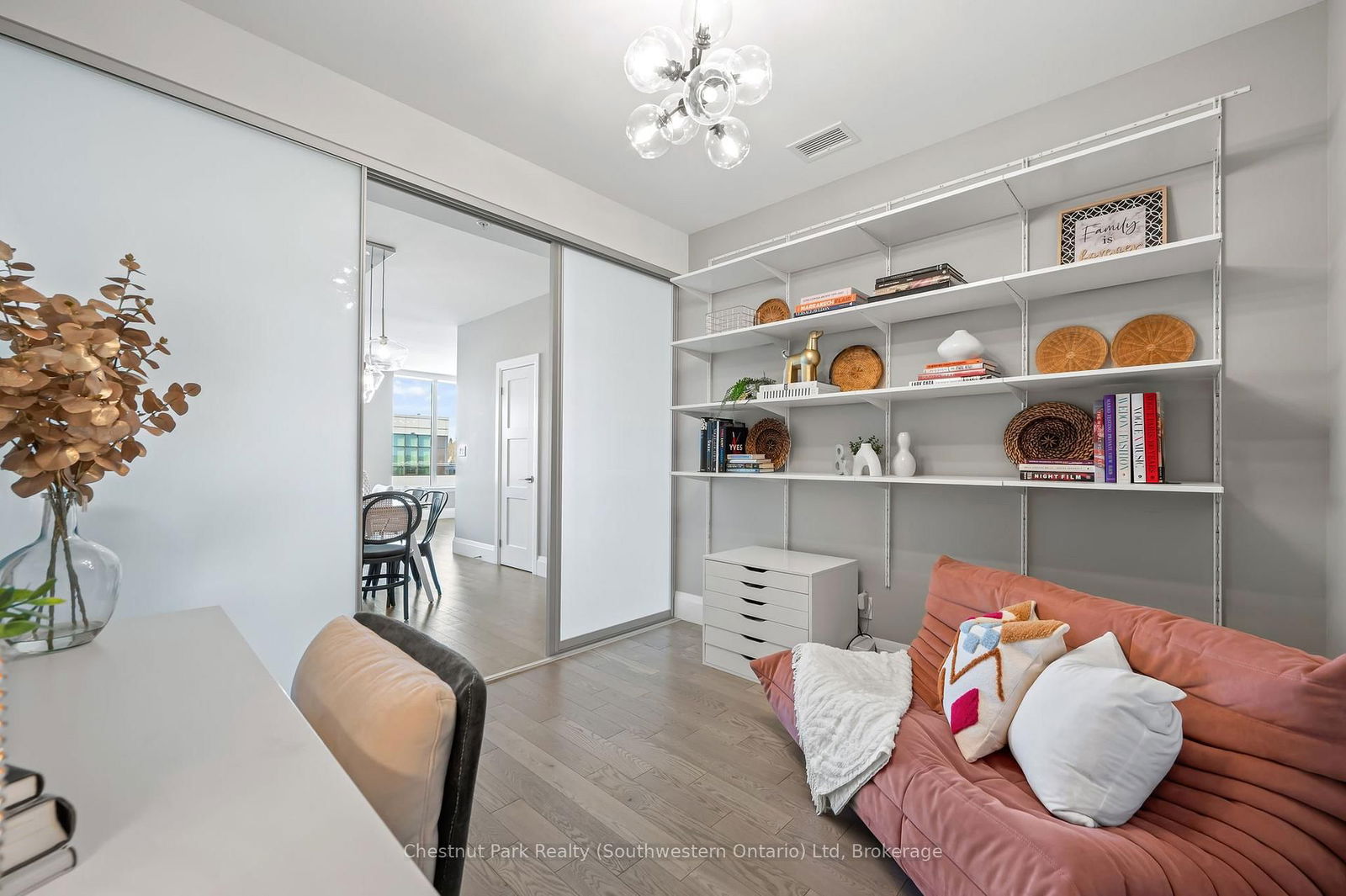 63 Arthur St S, unit 1007 for sale