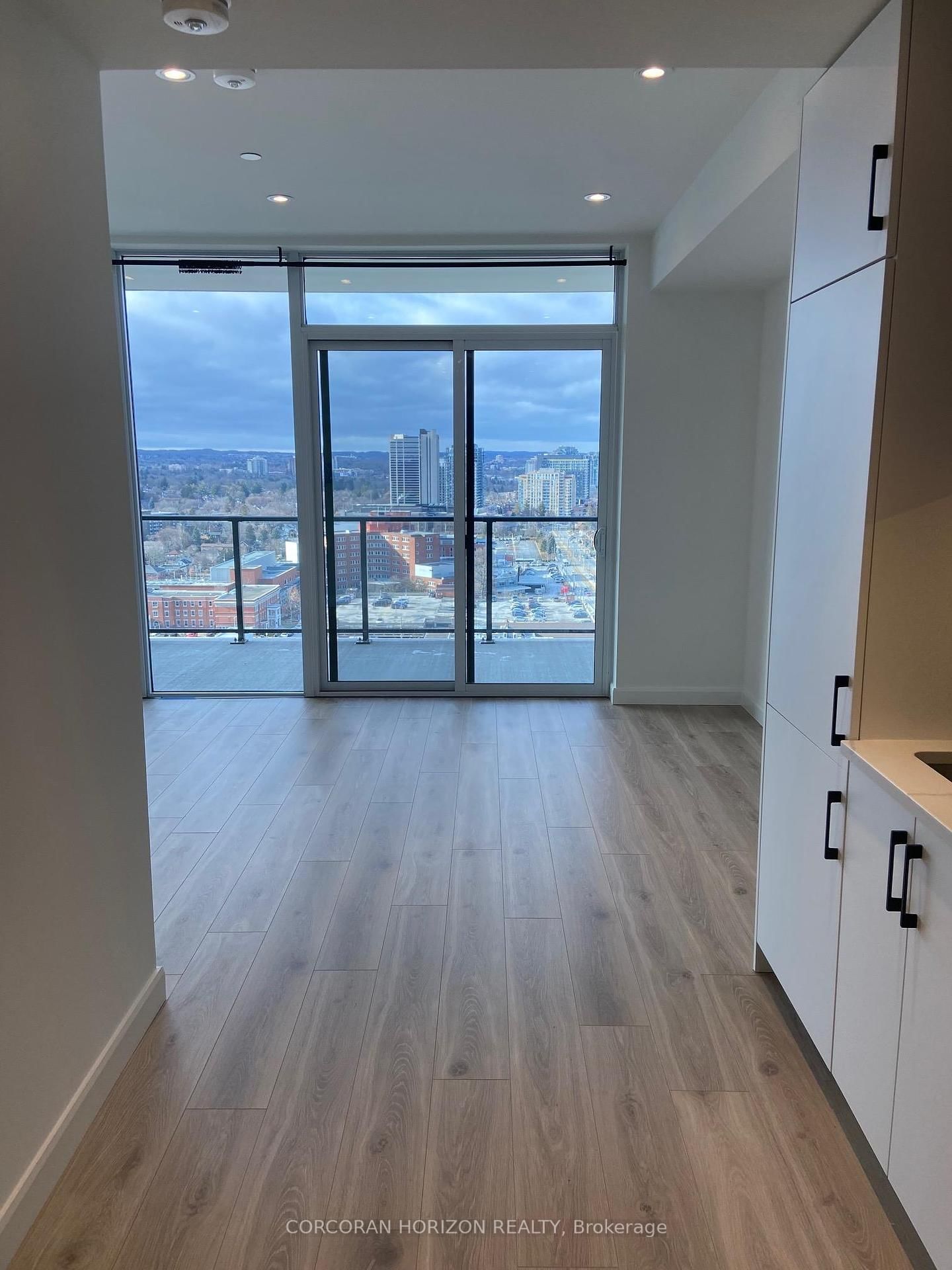 741 King St W, unit 1709 for rent