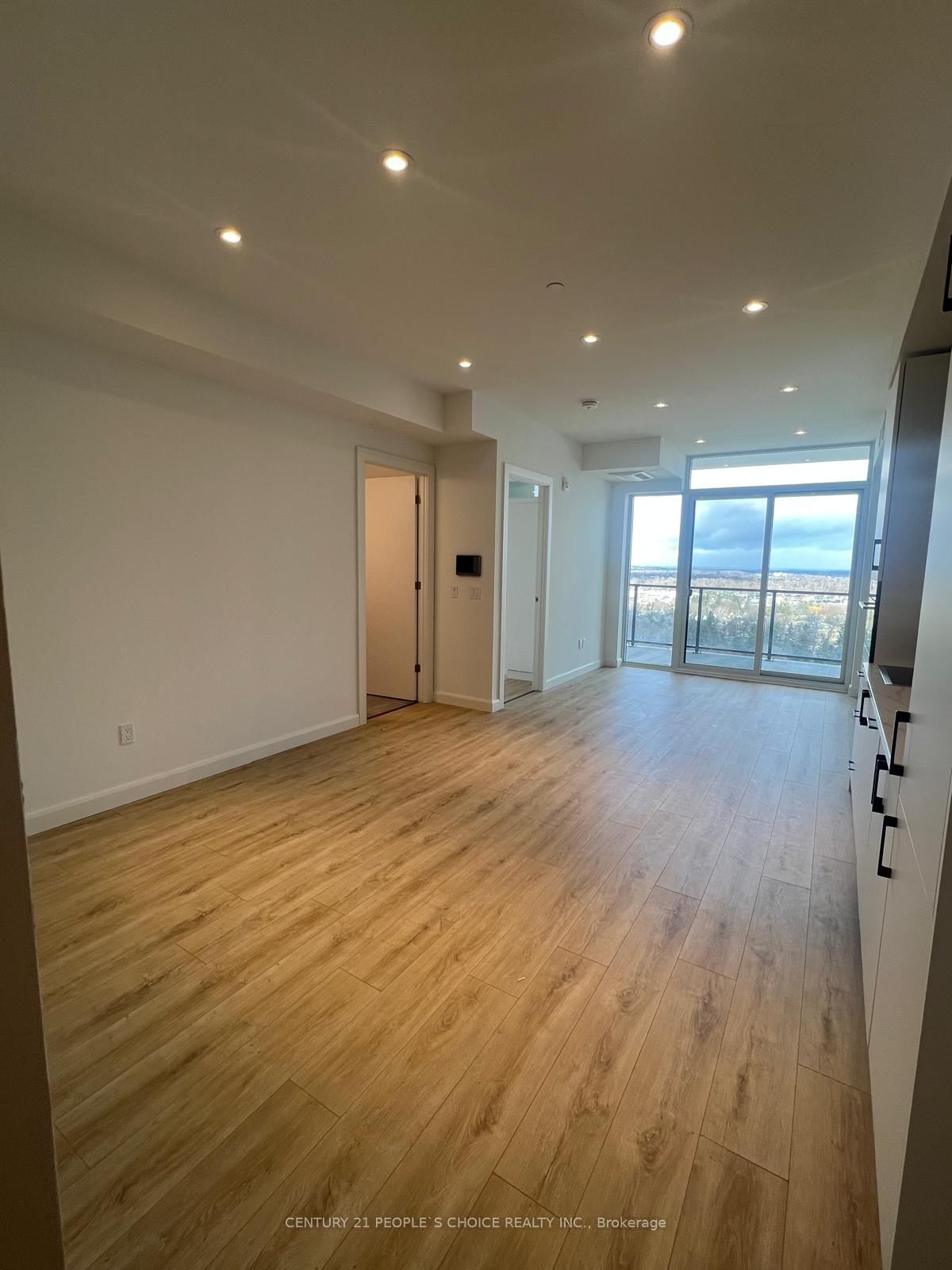 741 King St, unit 1503 for sale