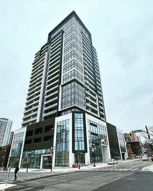 15 Queen St S, unit 1001 for rent