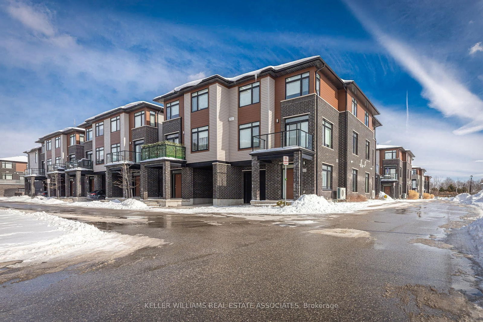 3260 Singleton Ave, unit 63 for sale