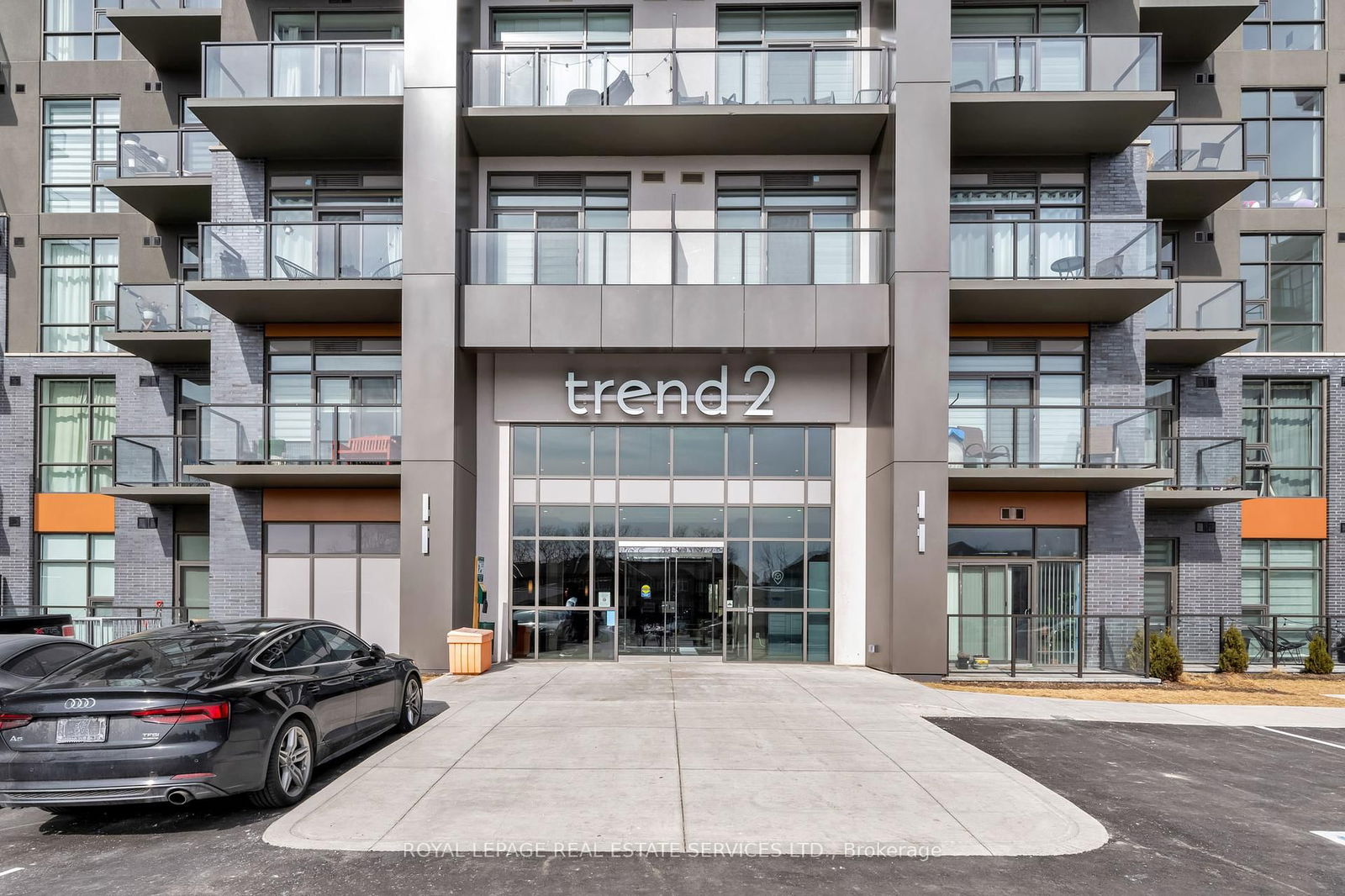 460 Dundas St E, unit 1203 for sale