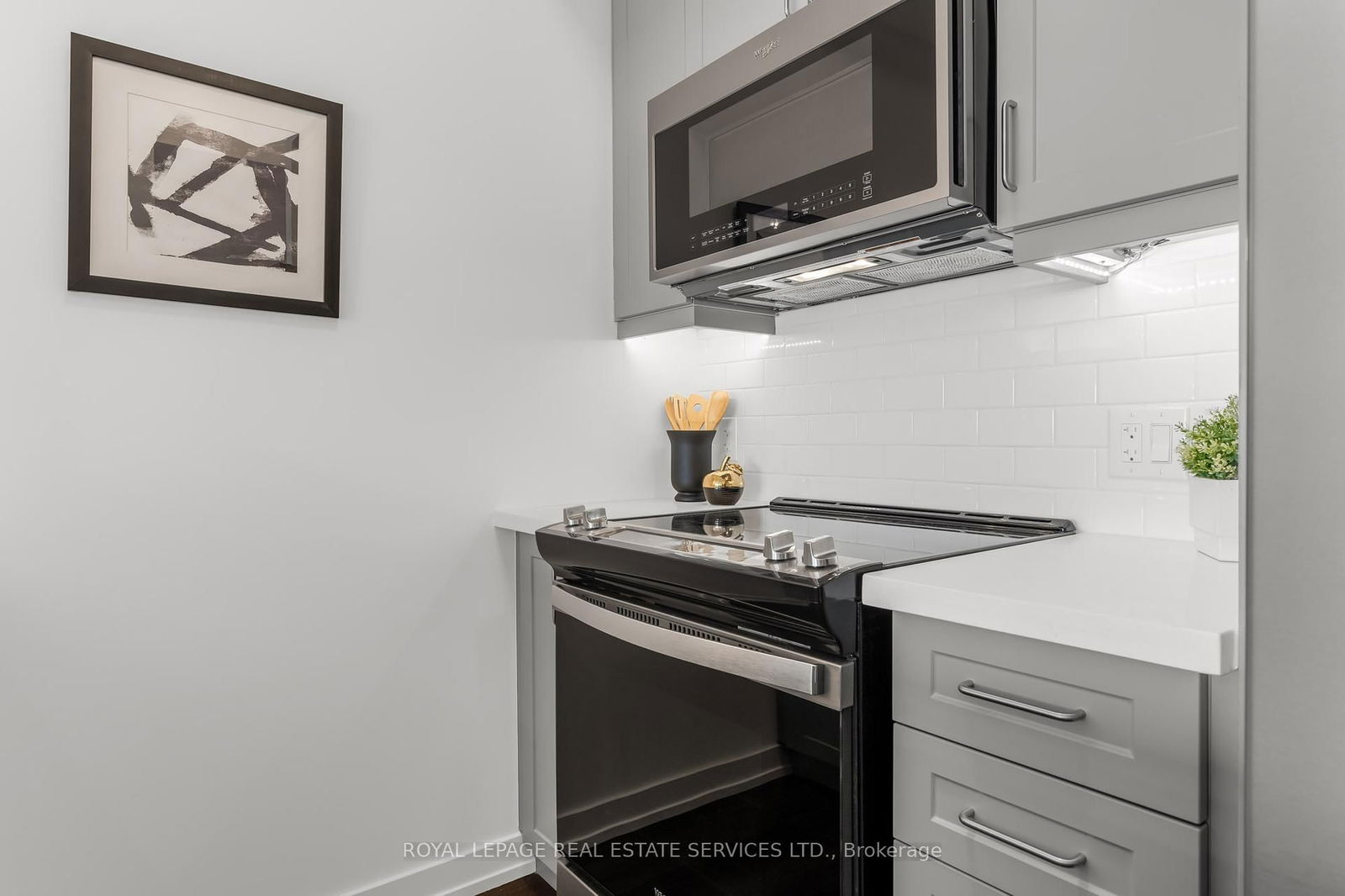 460 Dundas St E, unit 1203 for sale