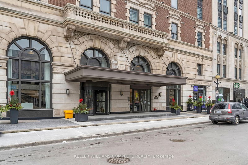 112 King St E, unit 1110 for sale