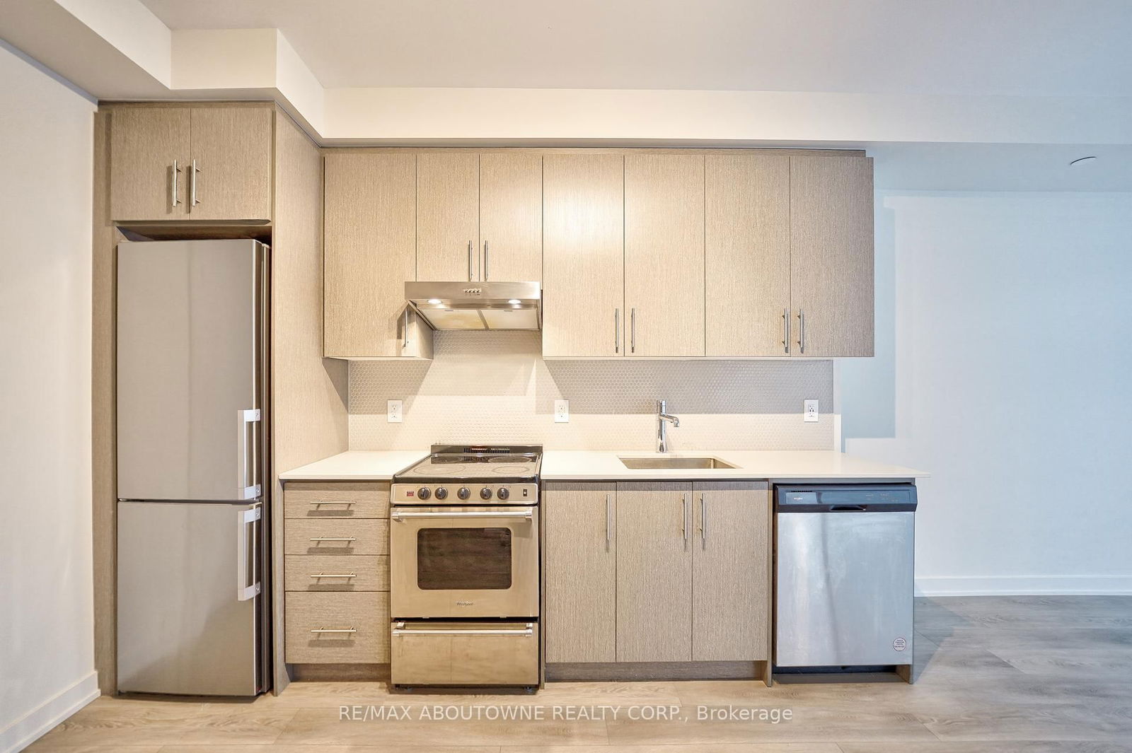 212 King William St, unit 1207 for sale