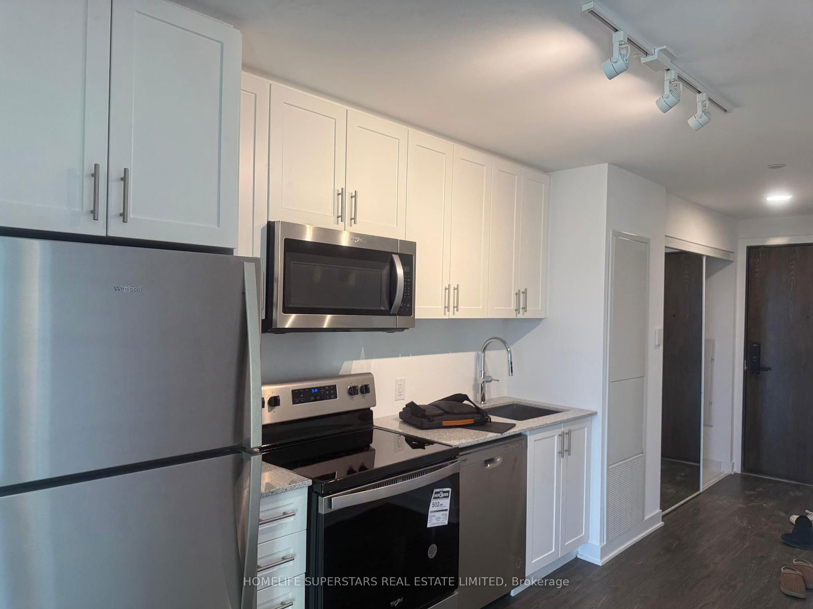 2782 Barton St E, unit 419 for rent