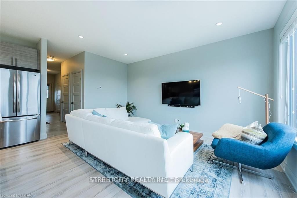 3025 Singleton Ave W, unit 100 for rent