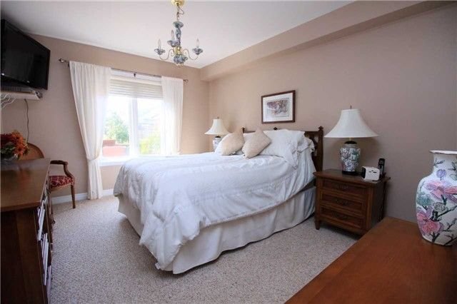96 Abbotsford Tr for sale  - image #8
