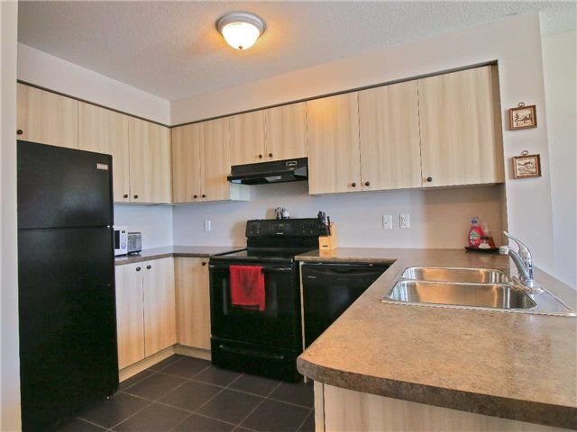 15 Carere Cres, unit 17B for sale - image #6