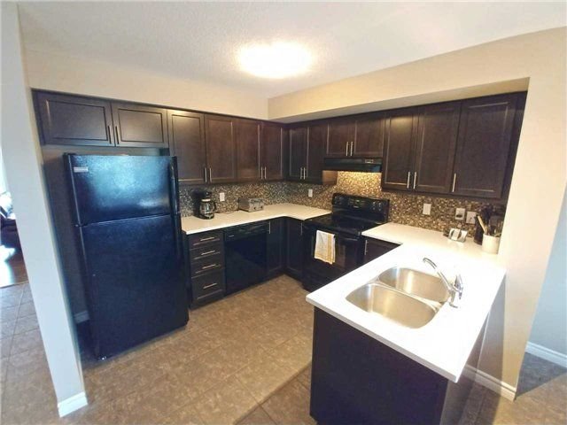 606 Woodlawn Rd E, unit A for rent - image #6