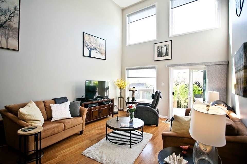 909 Wentworth St, unit 3 for sale - image #8