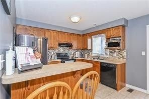 84 Clough Cres for rent  - image #6