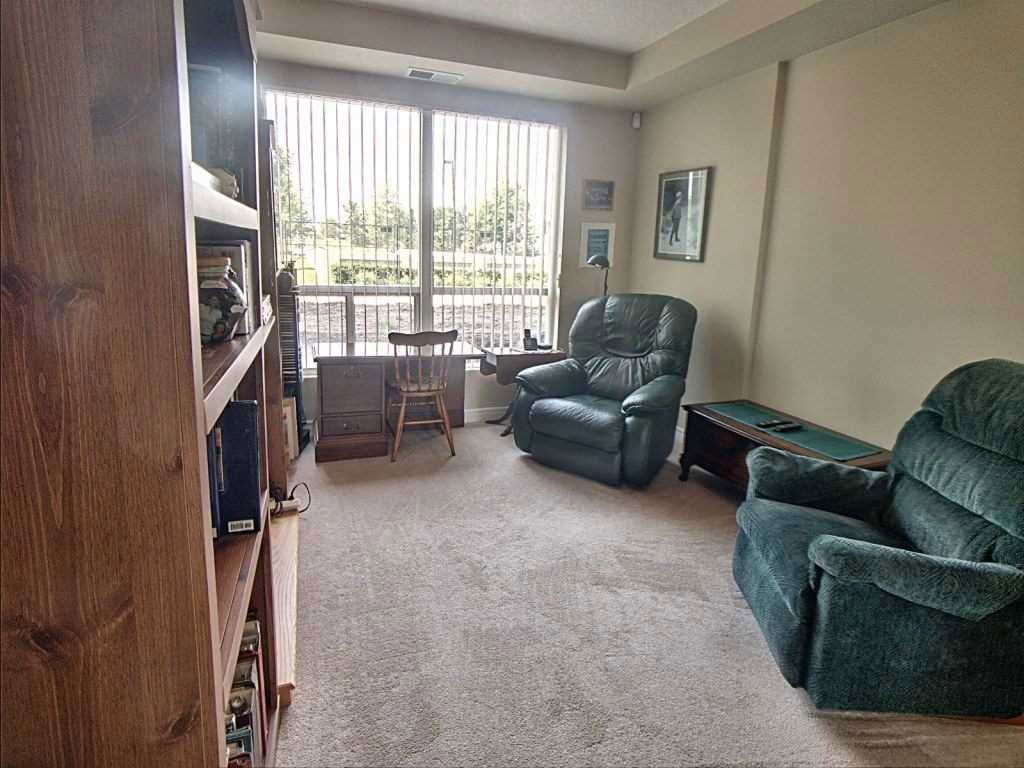 1030 Coronation Dr, unit 108 for sale - image #5