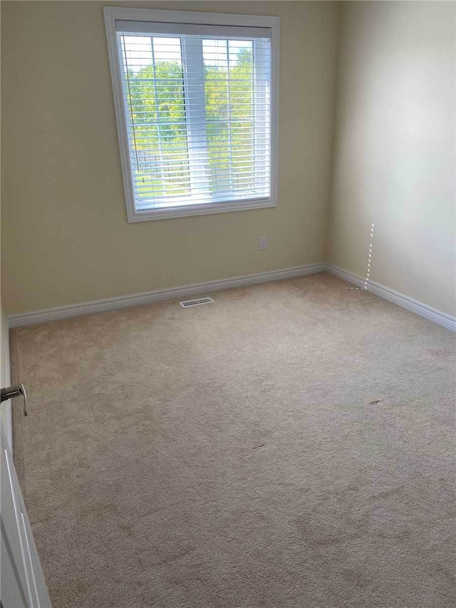 570 Linden Dr, unit 4 for rent - image #8