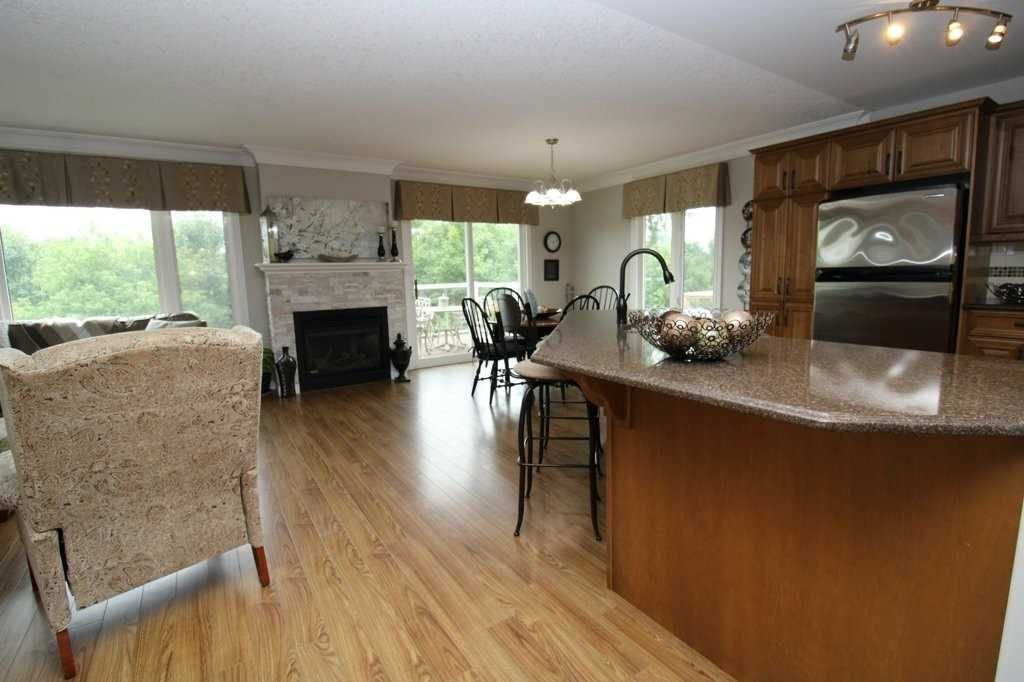 128 Powell Crt for sale  - image #9