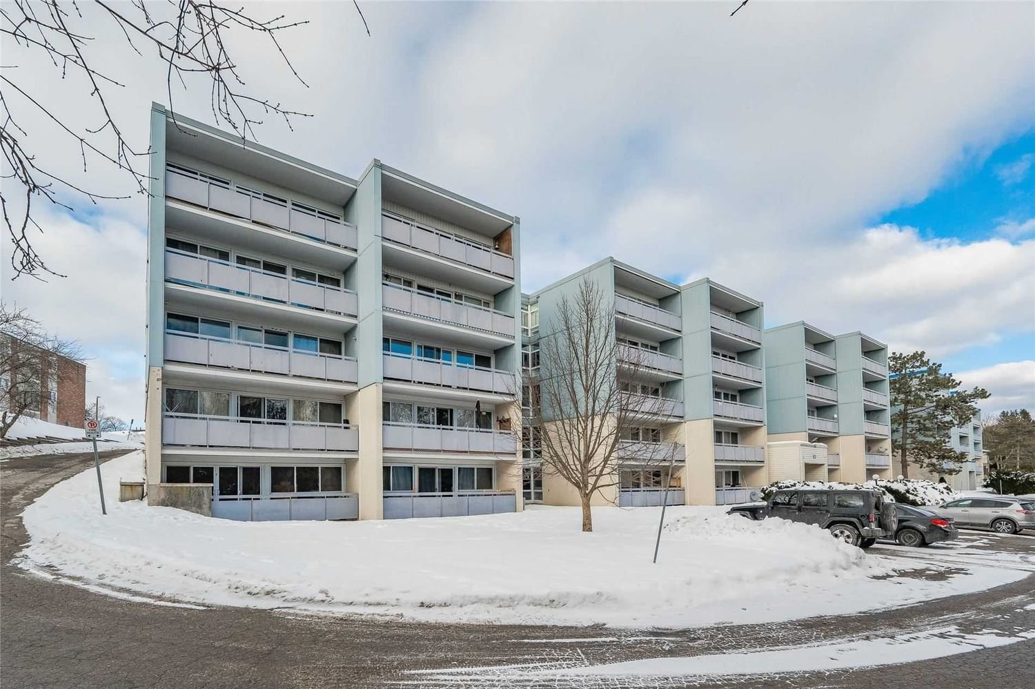 91 Conroy Cres for sale  - image #30