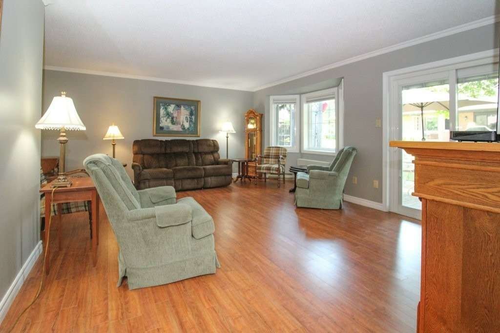 684 Whitaker St, unit 8 for sale - image #21
