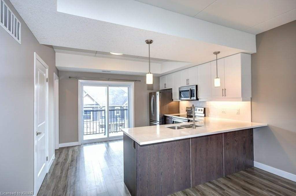 439 Athlone Ave, unit E3 for sale - image #2