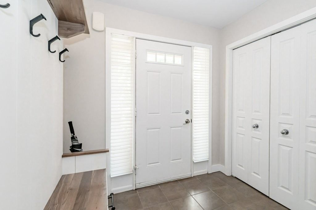 15 Bannister Crt, unit 10 for sale in St. Andrews Estates - image #3
