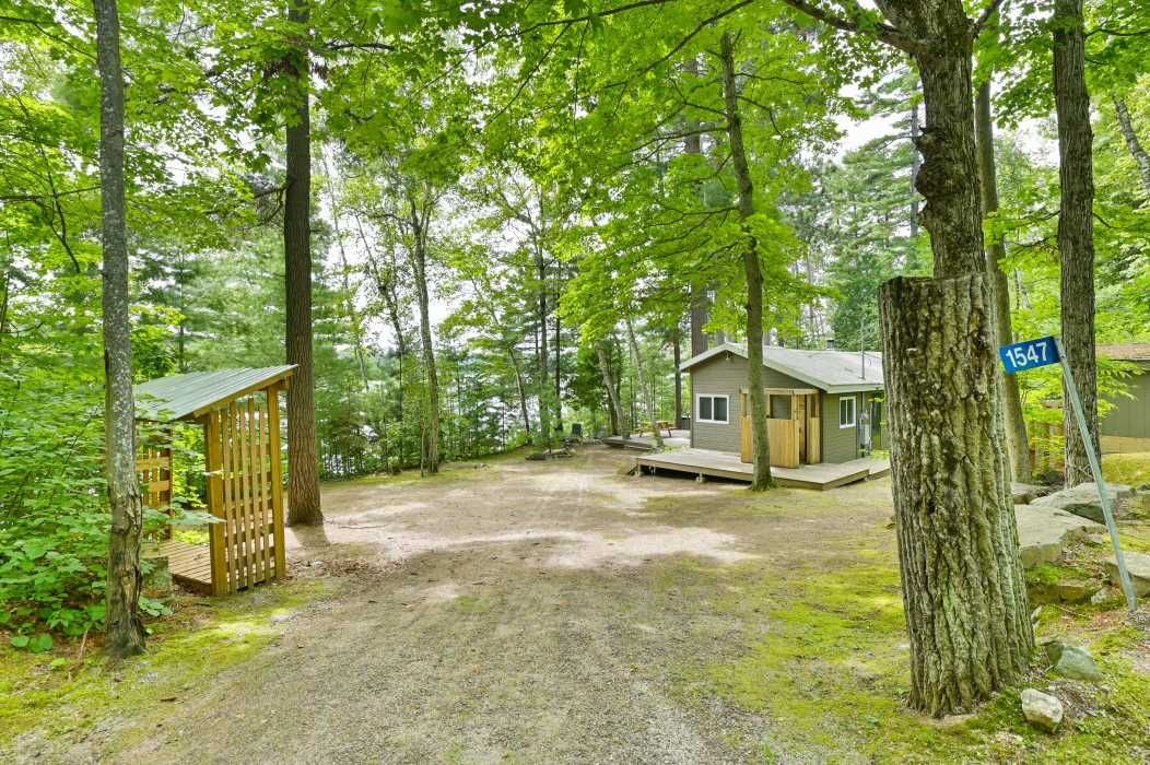 1547 Snyder Bay Lane, unit null for sale - image #2