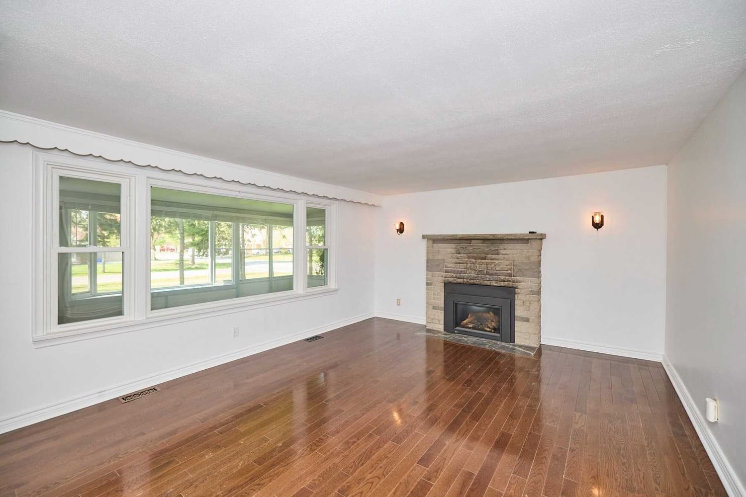 1472 Phillips St, unit null for sale - image #4