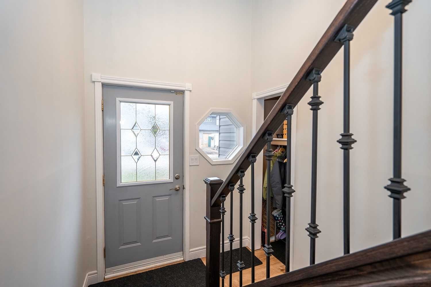 6 Ponsford St for sale in Grand Valley - image #2