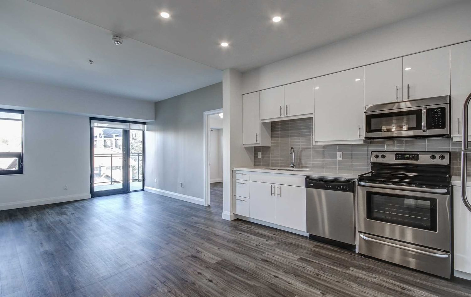 49 Queen St E, unit 509 for rent - image #5