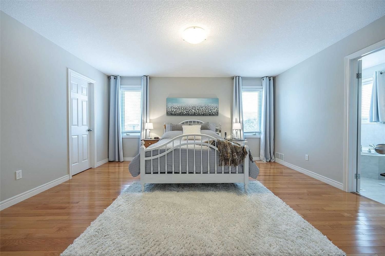 1768 Seymour Cres for sale  - image #17