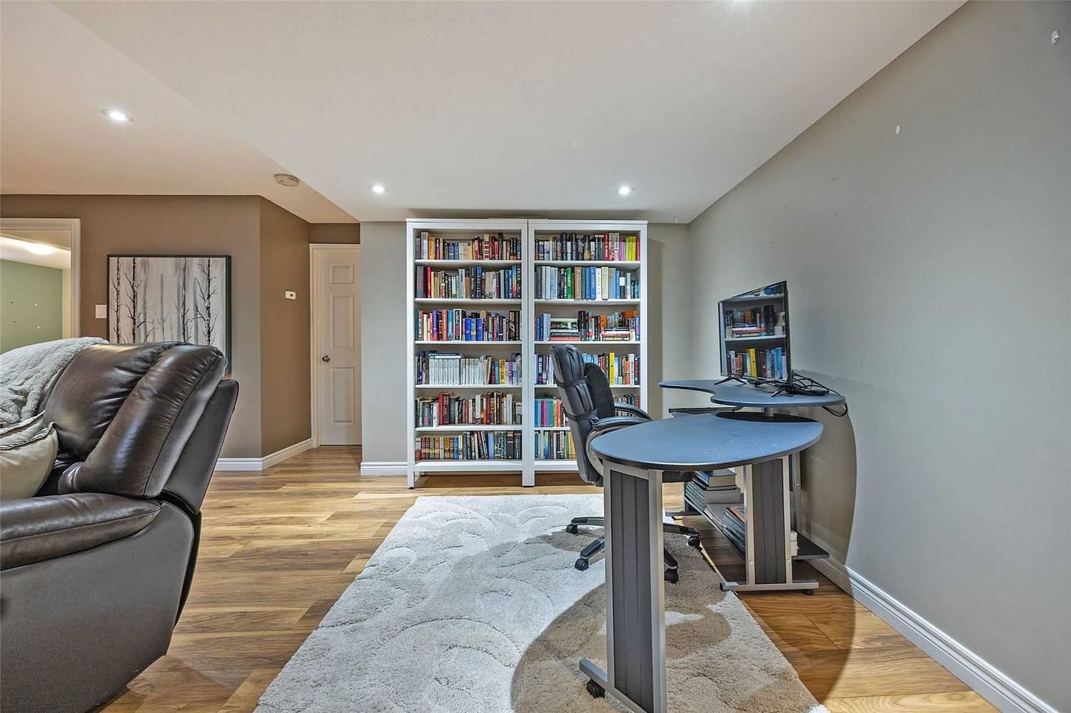 1768 Seymour Cres for sale  - image #24