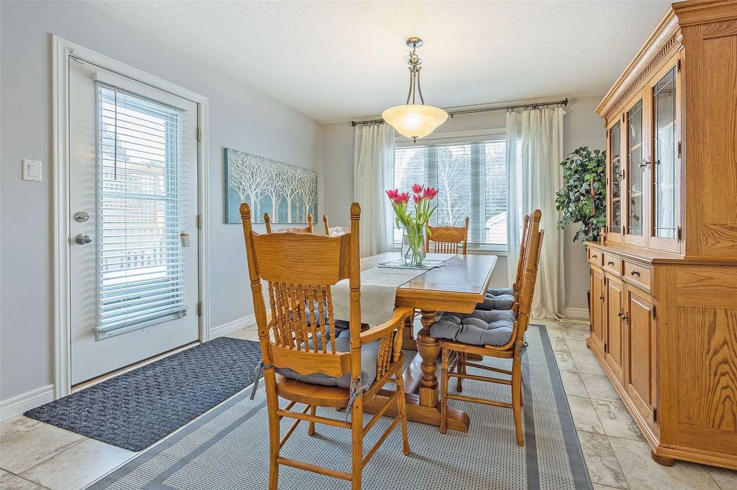 1768 Seymour Cres for sale  - image #7