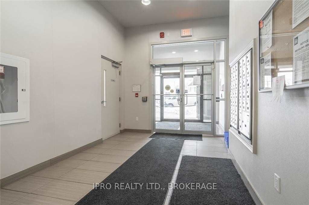 427 Aberdeen Ave, unit 301 for rent - image #4