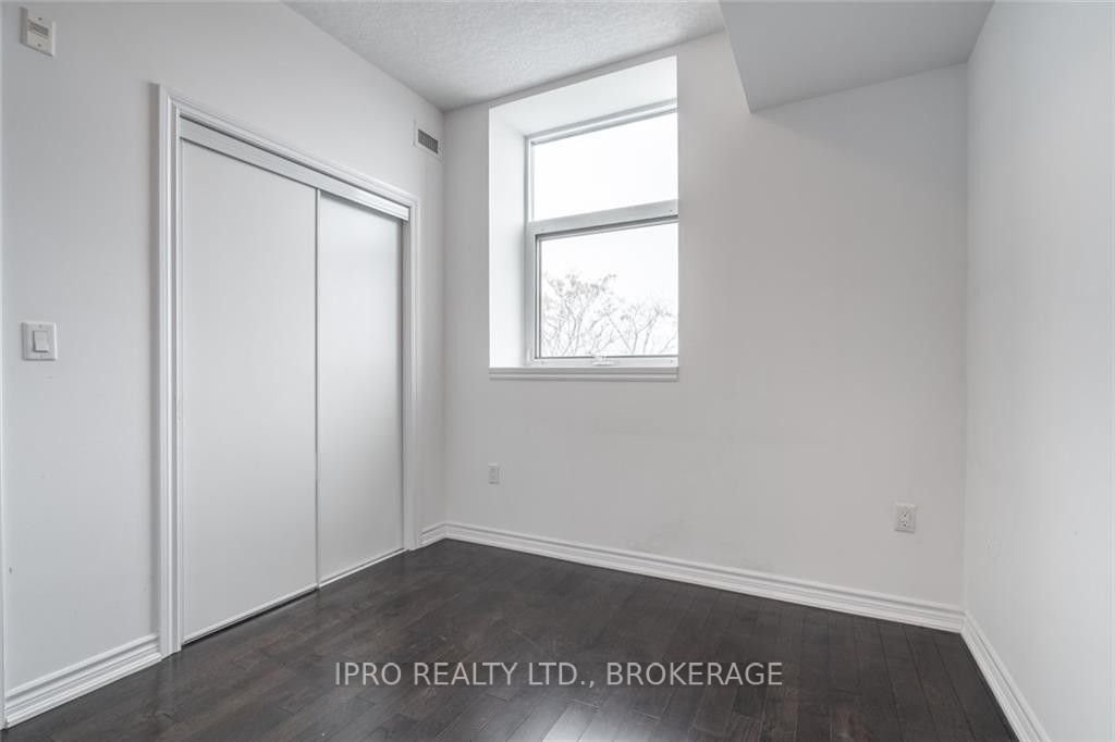 427 Aberdeen Ave, unit 301 for rent - image #6