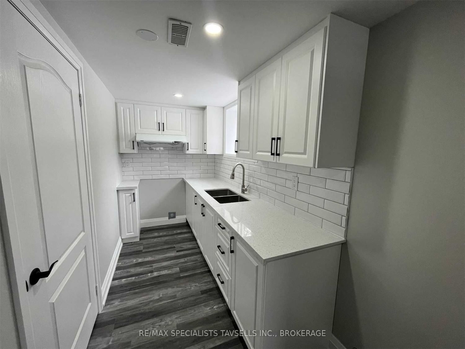 938198 Airport Rd, unit basement for rent in Mulmur - image #4