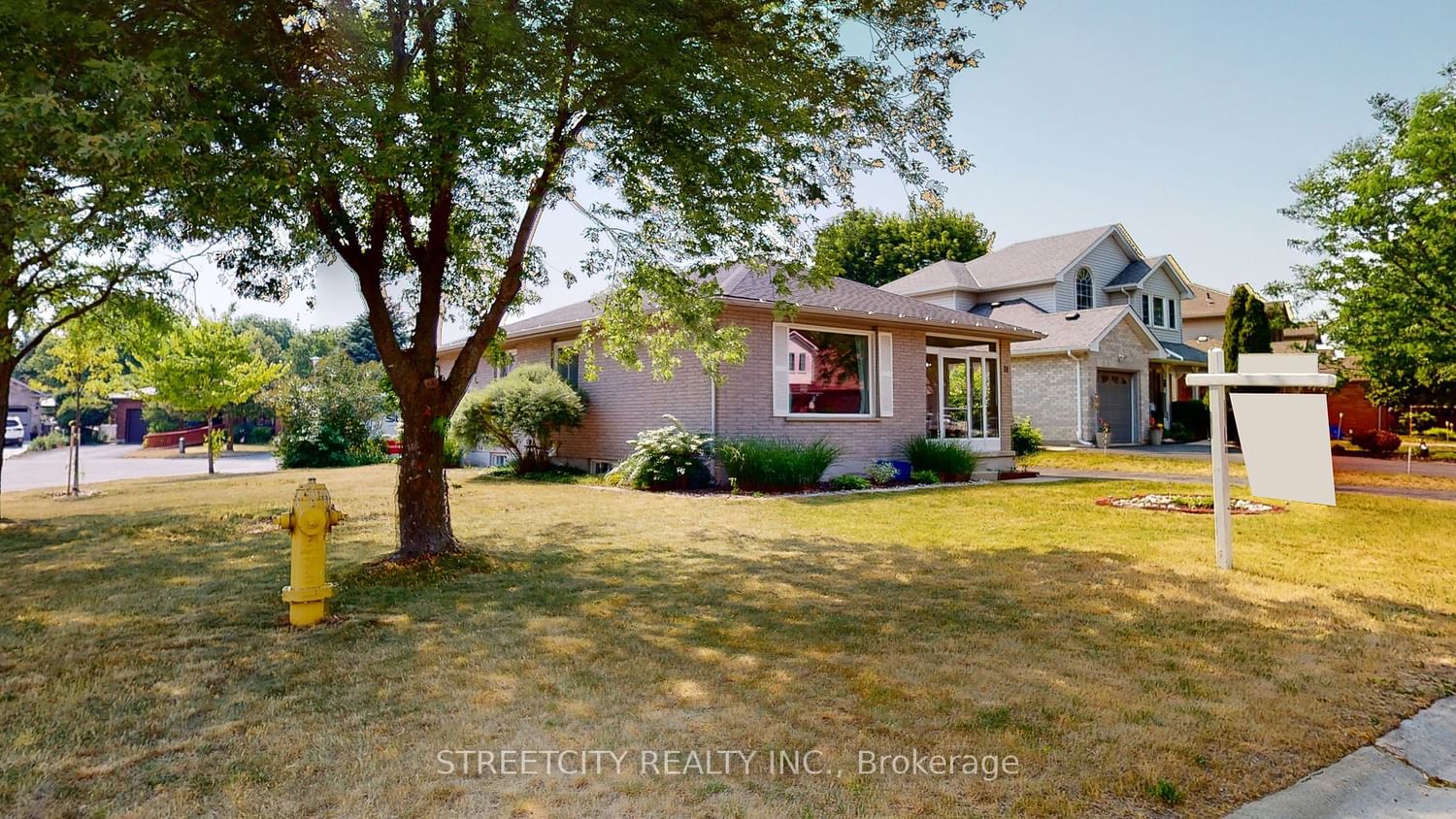 31 Christians Dr, unit null for sale - image #2