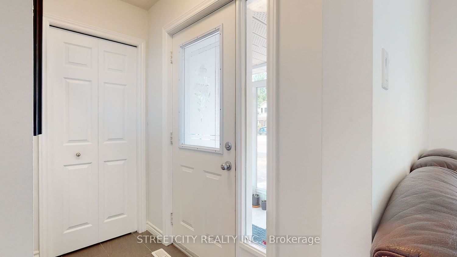 31 Christians Dr, unit null for sale - image #5