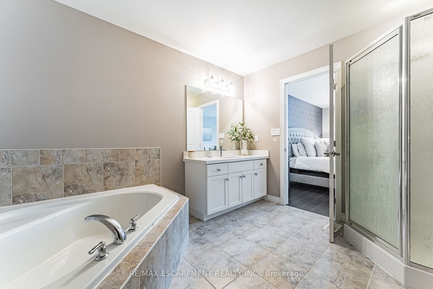 310 Fall Fair Way, unit 13 for sale - image #23