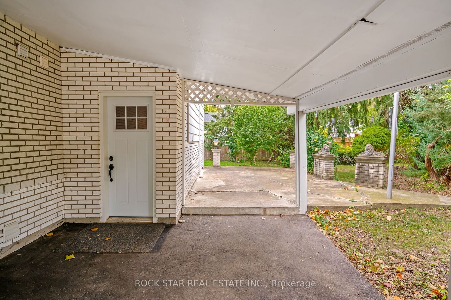14 Densgrove Dr for sale in Grantham West - image #3