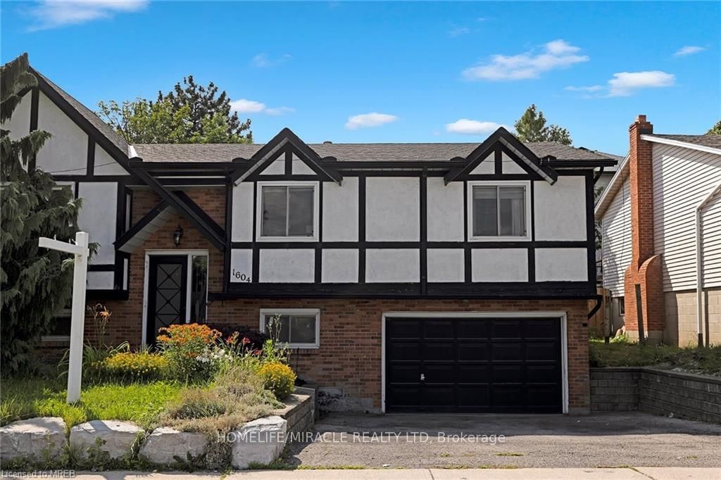 1604 Upper Ottawa St for sale in Templemead - image #1