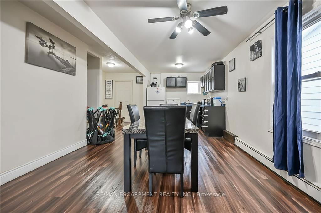 90 Rosslyn Ave S for sale  - image #8