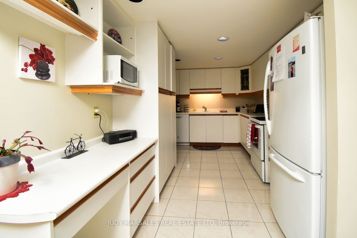 150 Wilson St W, unit PH3 for sale - image #16