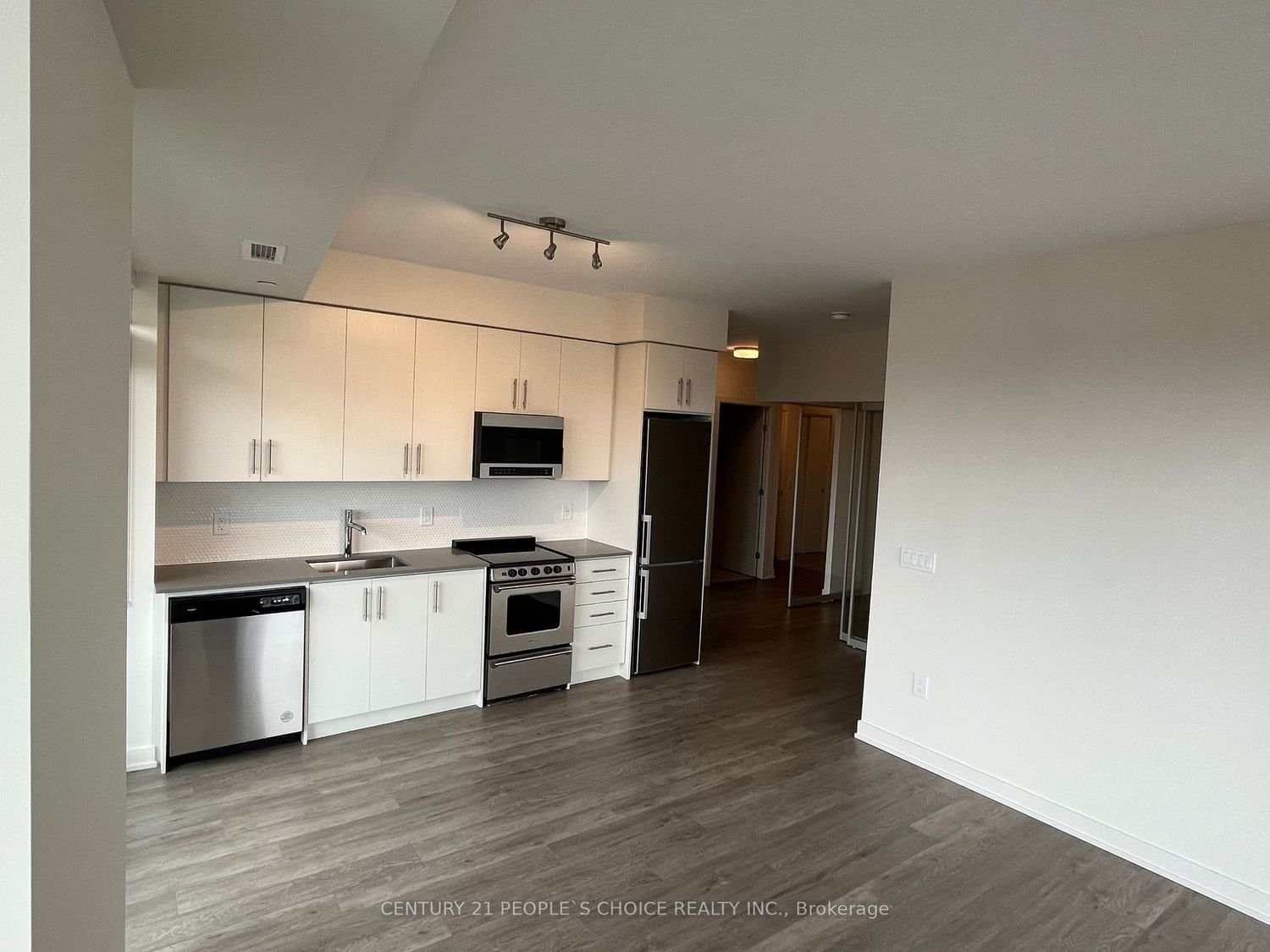 212 King William St, unit 617 for rent - image #11