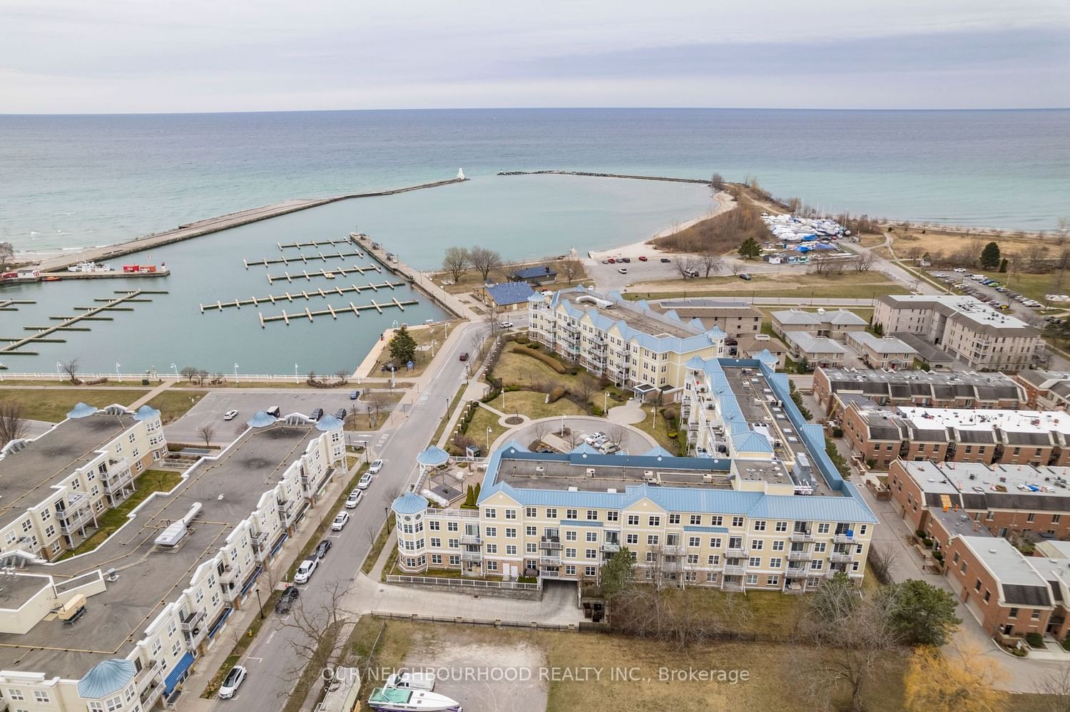 Harbour Walk, Cobourg, Toronto